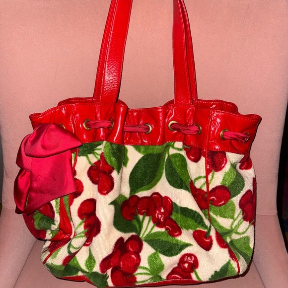 Juicy Couture Handbags - *Original* Vingtage Juicy Couture Daydreamer Handbag